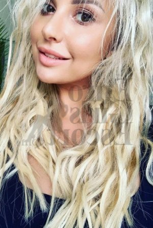 Rozenne outcall escorts in Kings Park & sex club